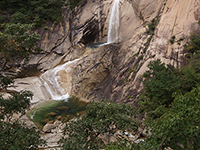 Neun Drachen Wasserfall im Kumgang Gebirge